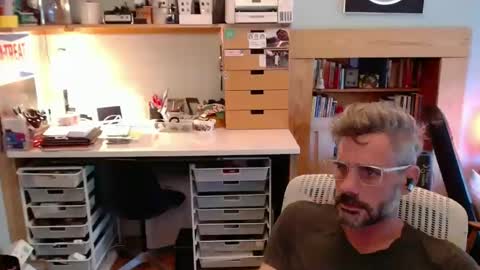 Snapshot of jareth_returns chatting on September 2025 09:38:01 PM jareth_returns online show from September 2025 09:38:01 PM