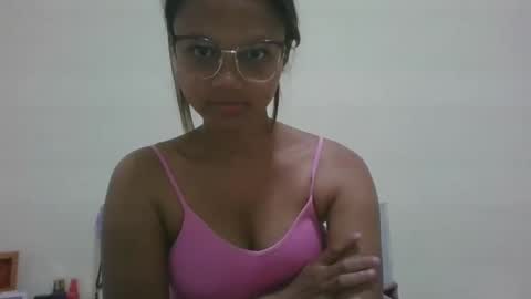 Jarevava online show from October 2025 03:32:01 PM