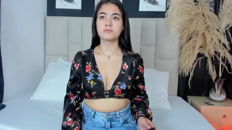 Jaslyn online show from December 2024 01:24:01 PM