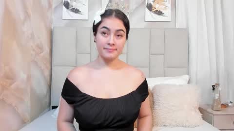 Snapshot of jaslyn__smith chatting on October 2025 04:19:02 PM Jaslyn online show from October 2025 04:19:02 PM