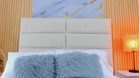 Jaslyn online show from April 2026 12:03:02 PM