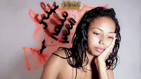 Snapshot of jasmin_brunette_ chatting on October 2025 01:32:02 PM Jasmin online show from October 2025 01:32:02 PM