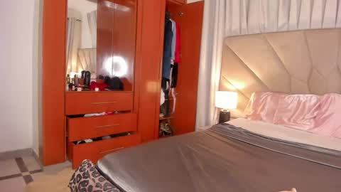 Snapshot of jasmin_melons chatting on June 2026 03:35:02 AM jasmin_melons online show from June 2026 03:35:02 AM