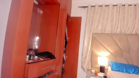 Snapshot of jasmin_melons chatting on July 2026 01:53:01 AM jasmin_melons online show from July 2026 01:53:01 AM