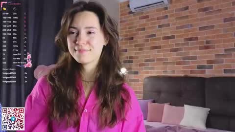 Chloe online show from October 2025 06:32:02 AM