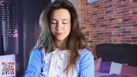 Chloe online show from October 2025 06:13:02 AM