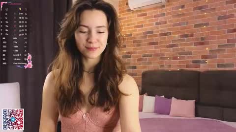 Chloe online show from October 2025 06:03:02 AM