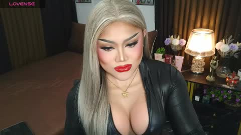 Jasmine Brandy online show from September 2025 09:59:02 PM