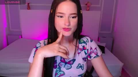 Snapshot of jasminebella0 chatting on March 2025 01:58:01 AM Jazmin online show from March 2025 01:58:01 AM