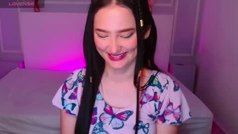 Snapshot of jasminebella0 chatting on March 2025 05:01:01 AM Jazmin online show from March 2025 05:01:01 AM