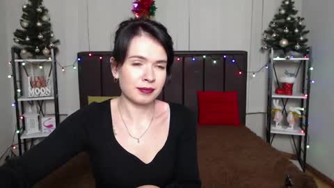 Snapshot of jasminekouch chatting on December 2024 12:25:01 AM JasmineKouch online show from December 2024 12:25:01 AM