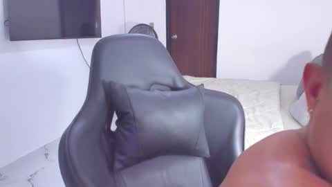 Snapshot of jasperbrooksx chatting on January 2025 02:11:01 AM JBrooksXx online show from January 2025 02:11:01 AM