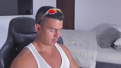 Snapshot of jasperbrooksx chatting on January 2025 10:53:02 PM JBrooksXx online show from January 2025 10:53:02 PM