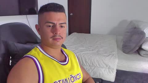 Snapshot of jasperbrooksx chatting on February 2025 07:31:02 PM JBrooksXx online show from February 2025 07:31:02 PM