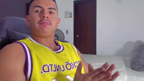 Snapshot of jasperbrooksx chatting on February 2025 10:33:01 PM JBrooksXx online show from February 2025 10:33:01 PM