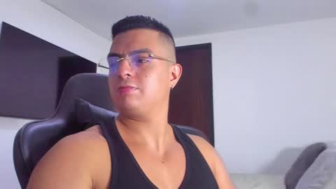 Snapshot of jasperbrooksx chatting on February 2025 02:14:01 AM JBrooksXx online show from February 2025 02:14:01 AM