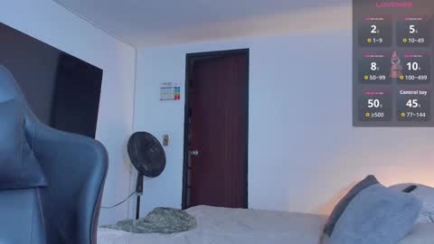 JBrooksXx online show from February 2026 08:27:01 PM