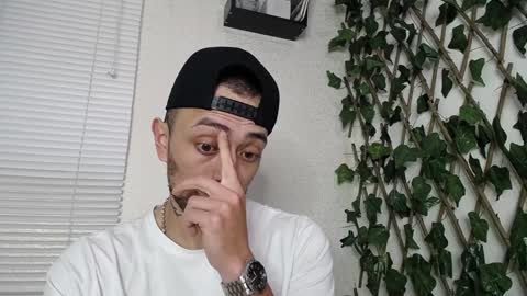 Snapshot of jasson_king01 chatting on January 2025 02:25:01 AM JKing online show from January 2025 02:25:01 AM