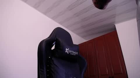 Snapshot of jasson_king01 chatting on May 2026 04:22:01 PM JKing online show from May 2026 04:22:01 PM