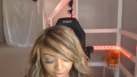 Snapshot of jassynicole chatting on December 2024 04:31:01 PM Jaslene Lovely online show from December 2024 04:31:01 PM