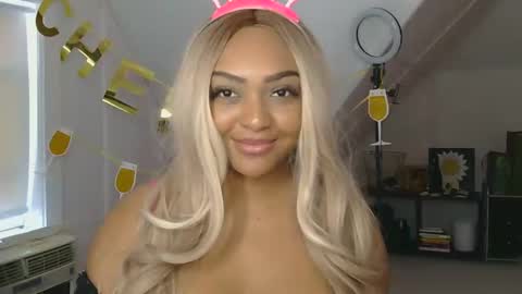 Snapshot of jassynicole chatting on December 2024 07:07:02 PM Jaslene Lovely online show from December 2024 07:07:02 PM
