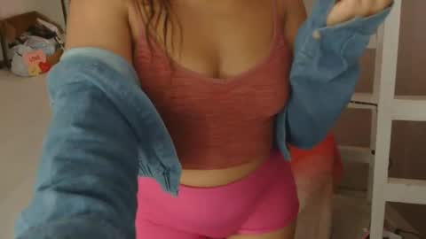 Snapshot of jassynicole chatting on January 2025 07:14:02 PM Jaslene Lovely online show from January 2025 07:14:02 PM