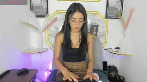 Snapshot of jaulyn_18 chatting on June 2026 08:29:02 PM Jaulyn online show from June 2026 08:29:02 PM