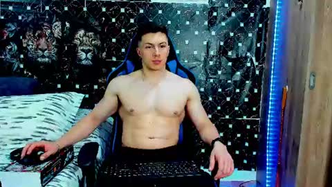 Javier online show from July 2026 05:12:02 AM
