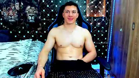 Javier online show from July 2026 05:39:01 PM