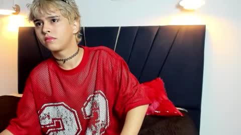 jaxson_cum online show from November 2025 02:06:02 PM