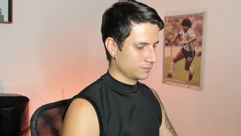 Snapshot of jayalvarrez_ chatting on February 2025 10:10:02 PM Jay Alvarrez online show from February 2025 10:10:02 PM