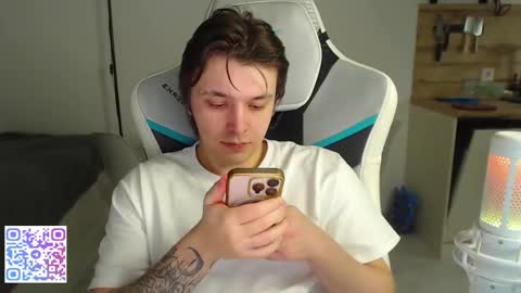 Snapshot of jayce_icestone chatting on January 2026 01:43:01 AM Jayce online show from January 2026 01:43:01 AM