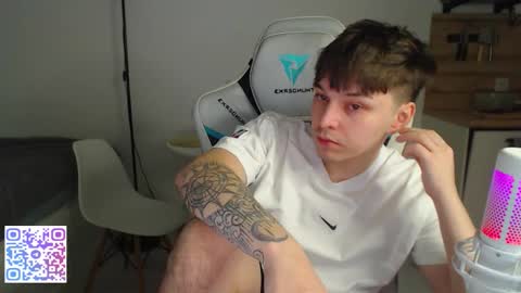 Snapshot of jayce_icestone chatting on February 2026 10:30:01 PM Jayce online show from February 2026 10:30:01 PM