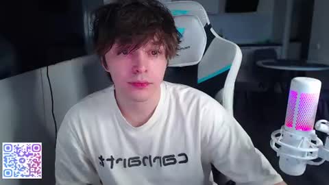 Snapshot of jayce_icestone chatting on July 2026 04:02:01 PM Jayce online show from July 2026 04:02:01 PM