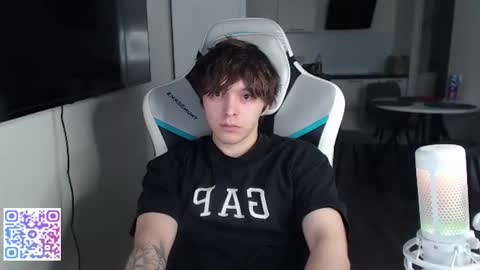 Snapshot of jayce_icestone chatting on July 2026 02:21:02 PM Jayce online show from July 2026 02:21:02 PM