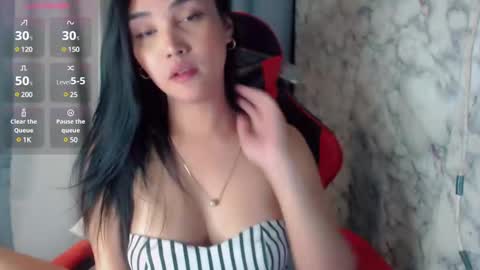 Jayda Khalifa  online show from February 2025 11:38:02 AM