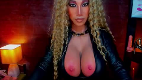 Snapshot of jayetan chatting on October 2025 01:53:02 AM jayetan online show from October 2025 01:53:02 AM