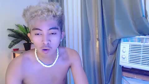 jaysee_hugecox online show from April 2026 03:09:02 AM
