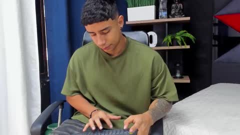 jaze_bradley online show from November 2025 11:22:01 AM