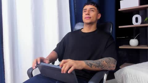 jaze_bradley online show from November 2025 11:35:01 AM