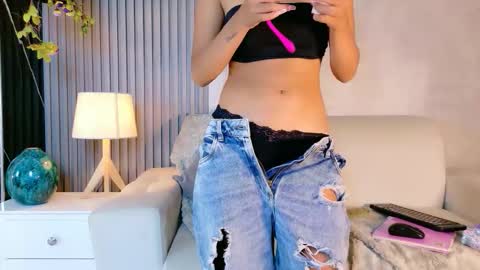 jazmiin_evans online show from February 2026 08:09:01 PM