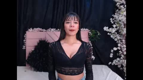 jazmin_crown online show from August 2026 12:26:02 PM