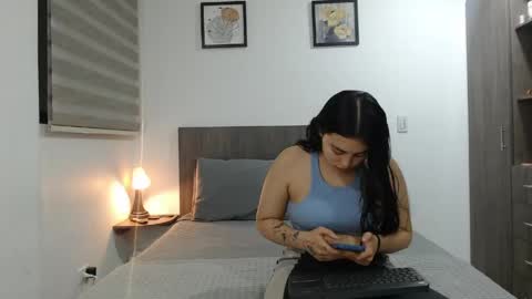 Snapshot of jazmin_dharius chatting on May 2026 06:53:01 AM Jazmin and Scarlett online show from May 2026 06:53:01 AM