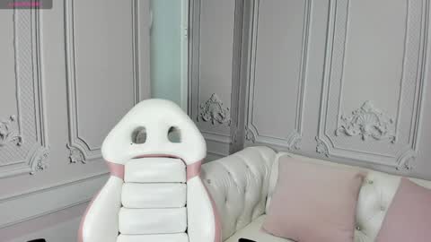 JAZMIN online show from December 2024 02:22:02 AM