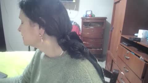 jazmim online show from December 2025 01:15:01 PM