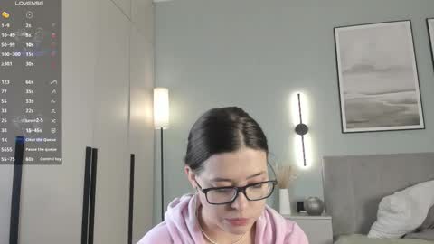 Mira the personal mirage D online show from December 2025 07:00:01 PM