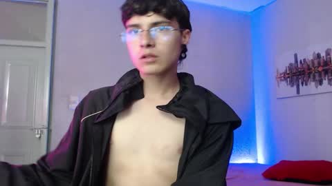Snapshot of jeam_hot chatting on December 2024 08:44:01 PM jeam_hot online show from December 2024 08:44:01 PM