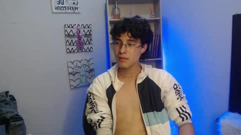 Snapshot of jeam_hot chatting on January 2025 01:42:02 AM jeam_hot online show from January 2025 01:42:02 AM