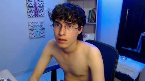 Snapshot of jeam_hot chatting on February 2025 07:35:02 PM jeam_hot online show from February 2025 07:35:02 PM