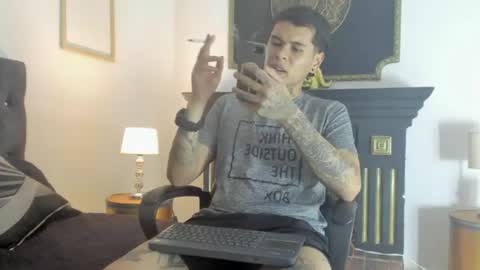 Snapshot of jebbins chatting on June 2026 02:54:02 AM jebbins online show from June 2026 02:54:02 AM